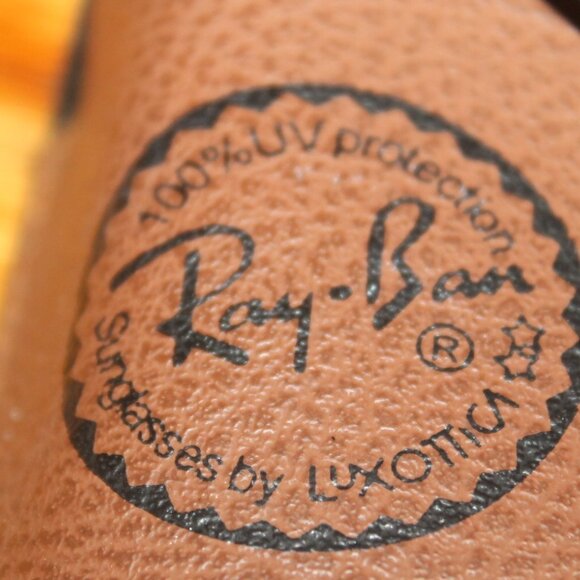 Authentic Ray-Ban Cockpit Pilot Aviator Sungasses with Case Unisex No scratches - Picture 9 of 10